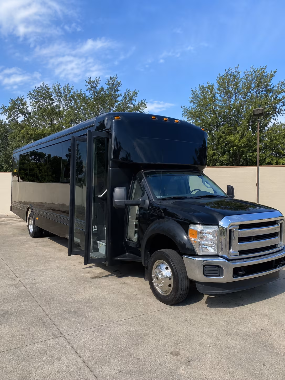 mcallen 20 passenger party bus